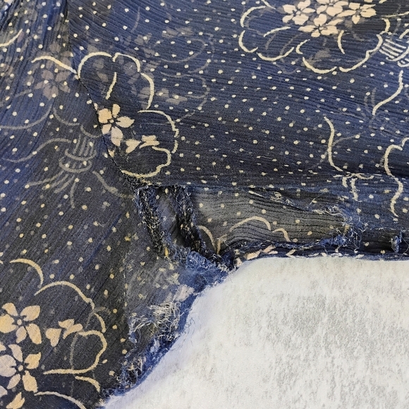 Lux Anthropologie Y2K Silk Sheer Top Flowy Floral Navy Blue Boho Size Medium - Picture 10 of 13